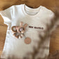 Baby T-Shirt mit individuellem Stick (0-3 Jahre) - tierly-Kollektion - Bekleidung & Accessoires