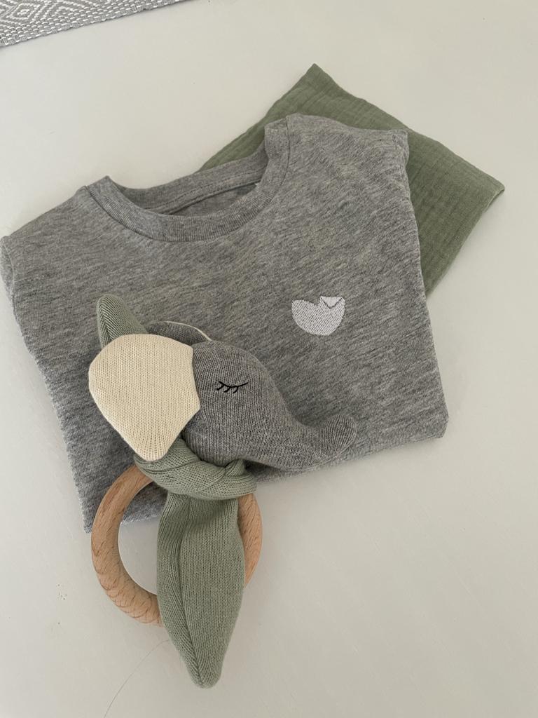 Kids T-Shirt mit Herz-Stick - tierly-Kollektion - Bekleidung & Accessoires